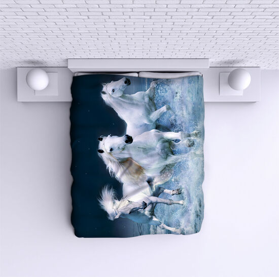 Bed Cover Horses 2