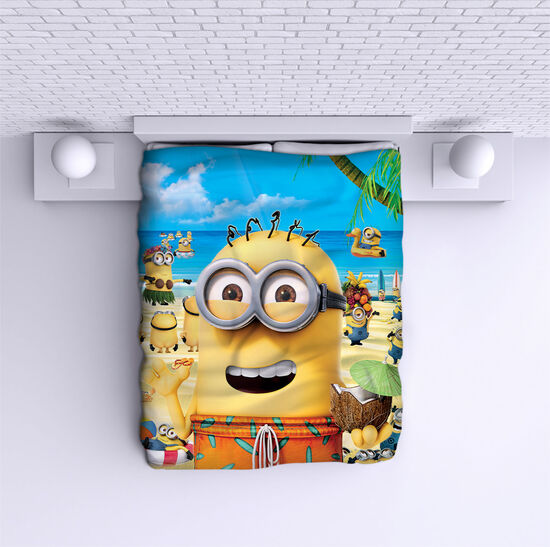 Bed Cover Minions Beach