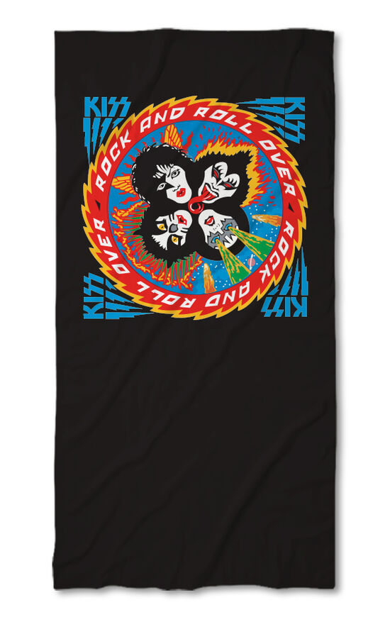 Beach Towel Kiss 2