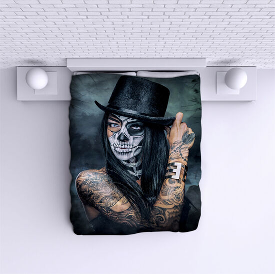 Bed Cover Scary girl