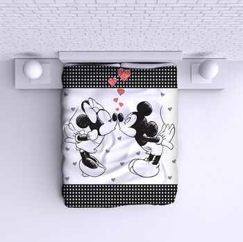Bed Cover M and M